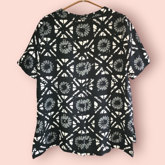 Madewell Industry Button Back Top In Batik Grid Geometric Pattern Black/White S - Picture 2 of 3